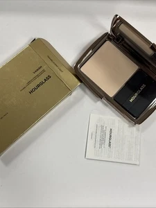 Hourglass Vanish Airbrush Pressed Powder Translucent Light, 10.5G - Picture 1 of 3