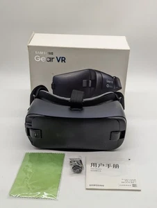 Samsung Gear VR SM-R323 Oculus Black Smartphone Virtual Reality Headset - Picture 1 of 6