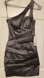 NEW Hailey Logan Cocktail Homecoming Dress Size M (Retail $89) *FREE SHIPPING* - Picture 1 of 6