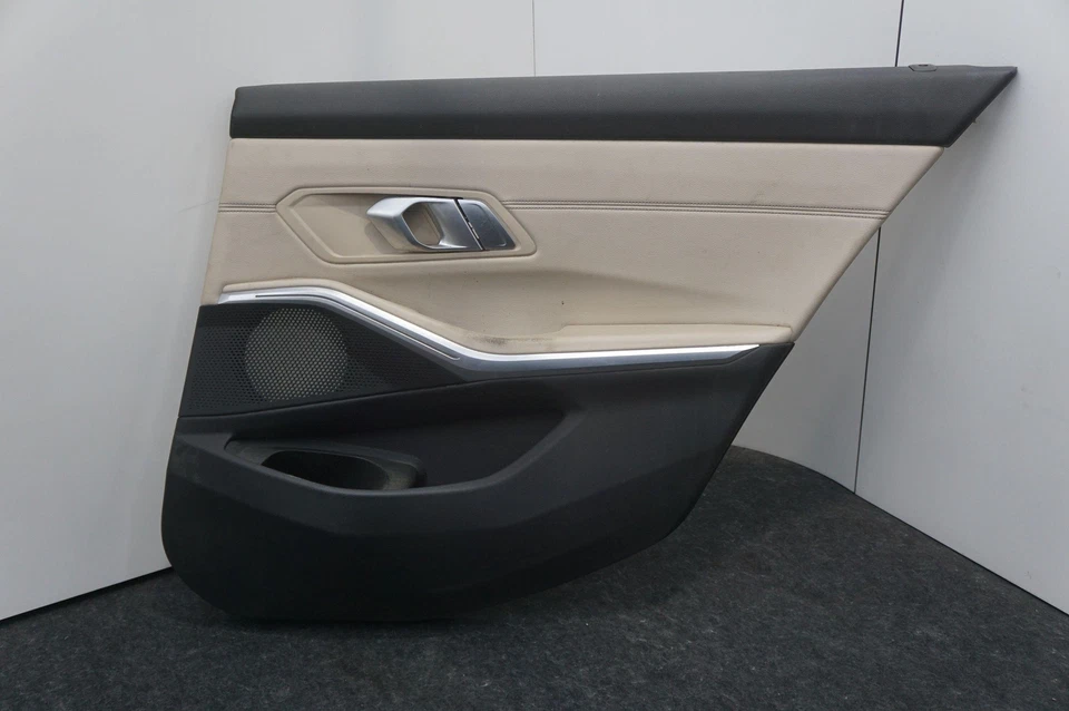 Panel de puerta interior trasero derecho OEM 51429460696 Bmw M340i Xdrive G20 20-24 *Nota* Foto 1 de 4
