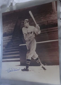 Boston Red Sox BOBBY DOERR Signed 8x10 Photo - Picture 1 of 1