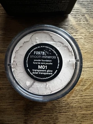NUEVA Base en Polvo Avon SMOOTH MINERALS M01 Foto 1 de 3