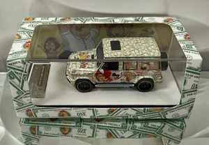 1:64 Timothy & Pierre  Mercedes-AMG G 63  "Family Guy" Ltd Ed 968 of 999pcs - Picture 1 of 6