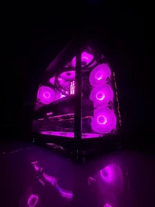 🔝 High-End Gaming & Workstation PC | Ryzen 9700X | OC 5070Ti | 32GB DDR5 | 1TB - Bild 1 von 18
