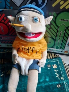 Jeffy Puppet, Muñeco De Mano. - Picture 1 of 11
