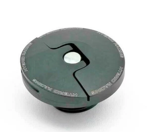 Hybrid Racing Slim Oil Cap for Honda B/D/F/H/j/K Series Engines (Black) - Picture 1 of 2