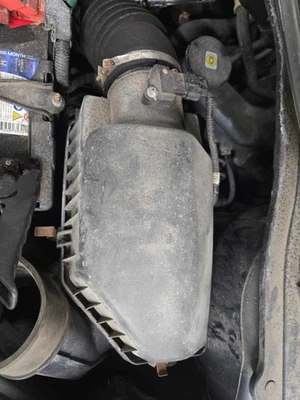 Used Air Cleaner Assembly fits: 2011 Honda Odyssey  Grade A - Image 1 of 4