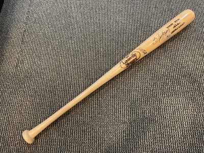 BO JACKSON KANSAS CITY ROYALS WHITE SOX RAIDERS SIGNED BASEBALL BAT MLB AUTH - Image 1 of 2