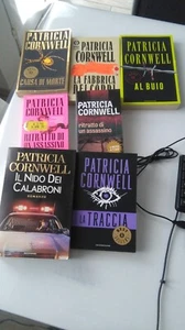 PATRICIA CORNWELL. TITOLI VARI. MONDADORI, CLUB, REPUBBLICA - Foto 1 di 4