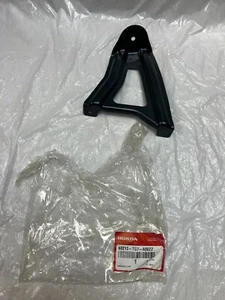 Genuine OEM Honda 60213-TG7-A00ZZ Right Front Fender Stay Ridgeline Pilot - Picture 1 of 8