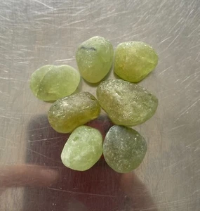 Nice Lot Of Grossular Garnet Rough @ 303 cts From Mali - Picture 1 of 4
