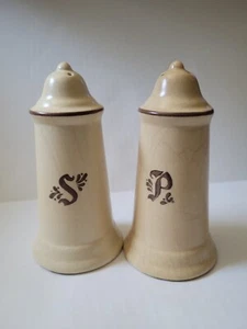 Vintage Set of Pfaltzgraff Village Pattern Stoneware Salt & Pepper Shakers - Picture 1 of 3