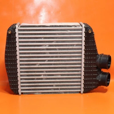 MASERATI GHIBLI INTERCOOLER DRIVER ESQUERDO 2014 2015 2016 2017 2018 2019 2020 FABRICANTE DE EQUIPAMENTO ORIGINAL - Imagem 1 de 4