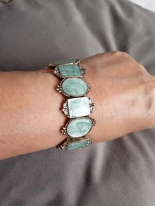 Vintage Heavy Green Glass(?) & Silver Tone Bracelet/Bangle. - Picture 1 of 8
