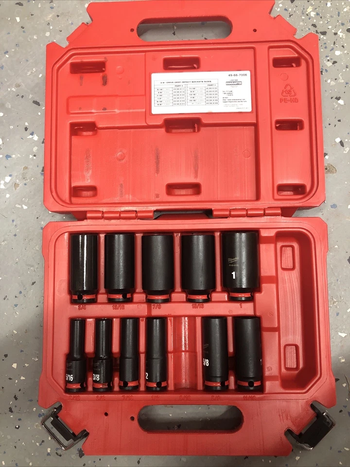 Milwaukee SHOCKWAVE Impact Duty 3/8 in Socket Set - 12 Piece - Image 1 of 1
