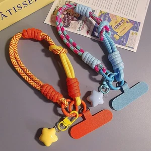 2-in-1 Woven Thumb Strap Adjustable Mobile Accessory for Men and Women - Photo 1 sur 14