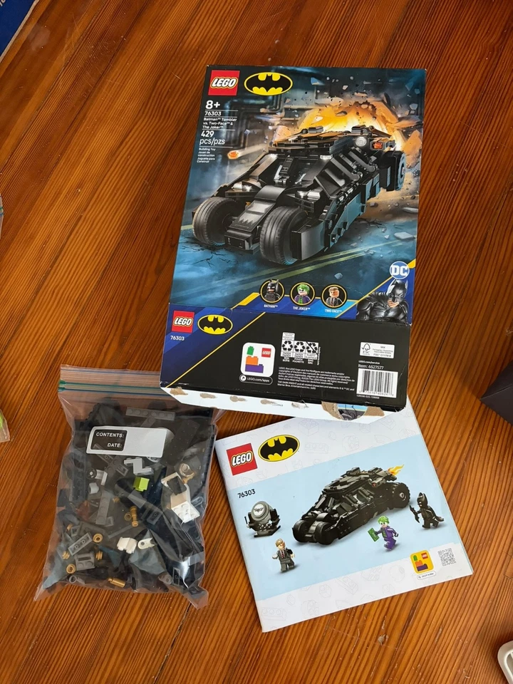 Lego DC Batman Vaso VS Dos Caras y Joker (76303) (Solo Minifigura Batman) Foto 1 de 1