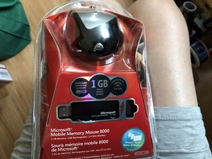 NEW Microsoft Mobile Laser Mouse 8000 Bluetooth/RF 2.4 GHz - Picture 1 of 5