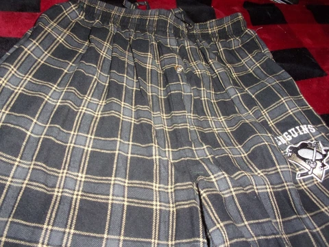 Pittsburgh Penguins Hockey Plaid Pants Ladies size Medium NHL Women's (B142) Cover