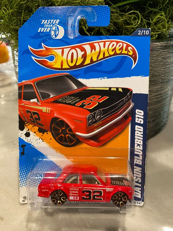 2012 Hot Wheels RED DATSUN BLUEBIRD 510 Più Veloce Che Mai FTE - Immagine 1 di 1