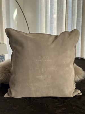 Ralph Lauren Polo Gamuza Cuero Almohada en Gris Pizarra Foto 1 de 4