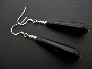 A PAIR OF TEARDROP BEAD DANGLY EARRINGS. 925 HOOKS. CHOICE OF COLOURS. - Picture 1 of 6