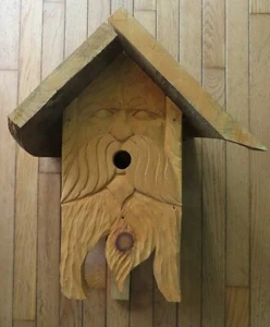 HAND CARVED WOOD BIRDHOUSE w/ OLD MAN WIZARD DESIGN bluebird - Picture 1 of 10