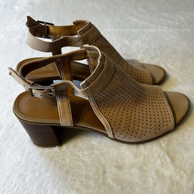 Sandalias Franco Sarto Mujer Talla 9.5M Beige Harlet 2 Puntera Perforada Foto 1 de 4