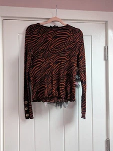 Primark Long Sleeve Crop Top Tiger UK 12/14 - Picture 1 of 3