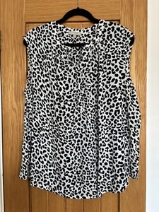 HOBBS Top White Leopard Print Sleeveless Blouse UK 16 Concealed Button - Picture 1 of 3