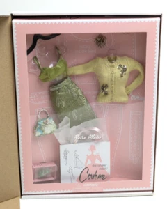 Dressmaker Details Couture Retro Metro Doll Fashion Masterstroke 2004 ~ NRFB - Picture 1 of 13