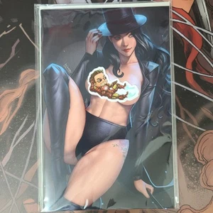 Con Artists 3, Hibren Zatanna Cosplay No Top Virgin Cover - Picture 1 of 1