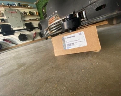 (1) Montaje de puntal de par del motor superior derecho ACDelco GM equipo original 25840458 Foto 1 de 2