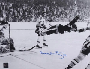 Bobby Orr Signed (Orr) Bruins "The Flying Goal" 11x14 Photo - Official Bobby Orr - Picture 1 of 2