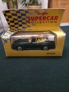 Maisto Supercar Collection MG RV8 Sports Car Green - Picture 1 of 5