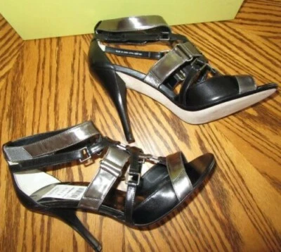 Sandalia Superior Max Studio 8.5M Negra/Metálica Cuero Niño 4.5" Tacón Nueva en Caja ¡Bonita!  Foto 1 de 4