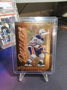2024-25 Upper Deck Serie 2 - Dazzlers Ryan Nugent-Hopkins #DZ-92 Naranja - Imagen 1 de 1