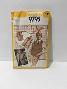1980's Vintage SIMPLICITY 9793 PATTERN John Weitz VESTS 3 Styles Sz 40 UNCUT!! - Picture 1 of 3