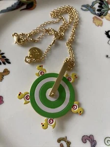 Les Nereides Necklace Joyland Shooting Ducks Target Green Gold Very Cute N2 - Picture 1 of 5