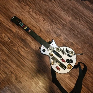 Nintendo Wii Guitar Hero Controller Gibson Les Paul RedOctane 95125.805 w Strap - Picture 1 of 8