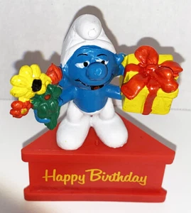 Smurf-a-Gram Happy Birthday Figurine Gift and Flowers Vintage Figure on Stand - Picture 1 of 3
