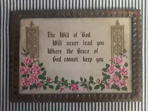 VTG TRAMP ART CHIP CARVED WOOD FRAME - PINK ROSES GOD'S WILL & GRACE PRAYER - Picture 1 of 7