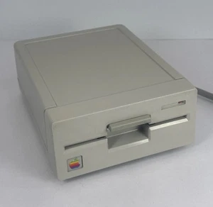 Vintage Apple 5,25" Externes Diskettenlaufwerk A9M0107 USA Siehe Alle Bilder - Bild 1 von 12