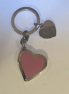 Vintage Schlüsselanhänger rosa Herz Medaillon Foto Schlüsselring Anhänger silberfarben Metallrahmen - Bild 1 von 3