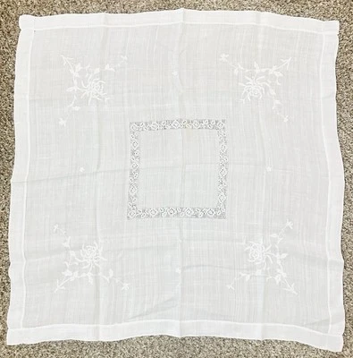 复古卡片桌套和 1 张餐巾刺绣 31 英寸方形午餐 — 第 1/4 张图片