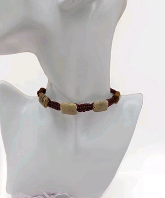 Gargantilla Free People Sweet Caroline collar bronceado océano jaspe cordón borgoña  Foto 1 de 4