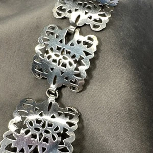 Vintage EPNS Silver Plated Bracelet Cuff Part Belt? Filigree Cutwork White Metal - Picture 1 of 13