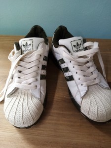 ladies shell toe adidas
