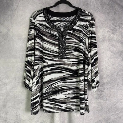 Croft & Barrow Tunic Top Women's Sz 2X Black White Embellished abstract stretch - Image 1 of 4