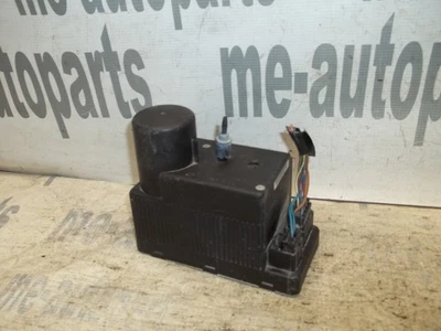 94-00 Mercedes-Benz W202 Cerradura de puerta central Bomba de aire acondicionado de vacío Foto 1 de 4